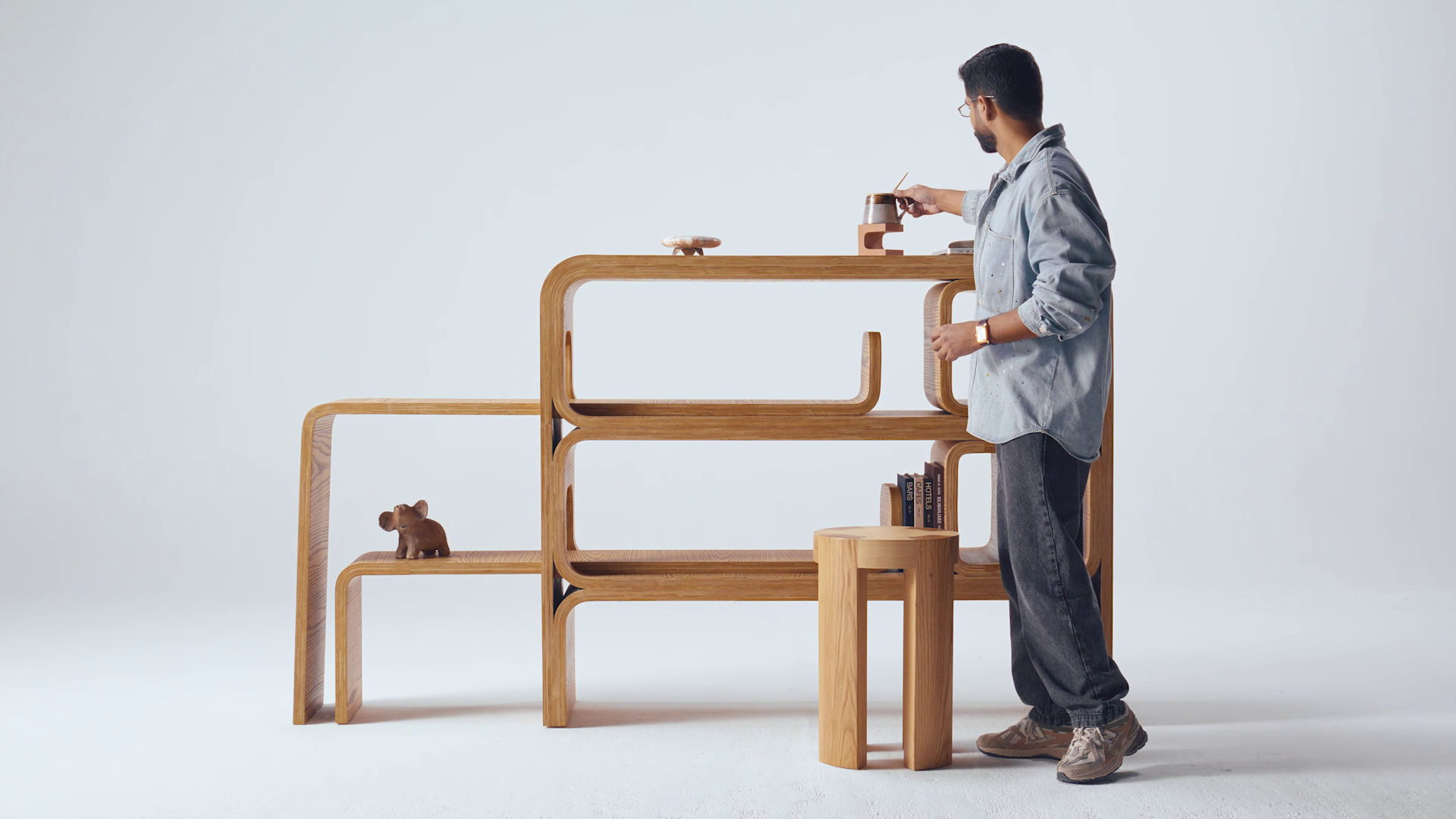 Shelly Desk
