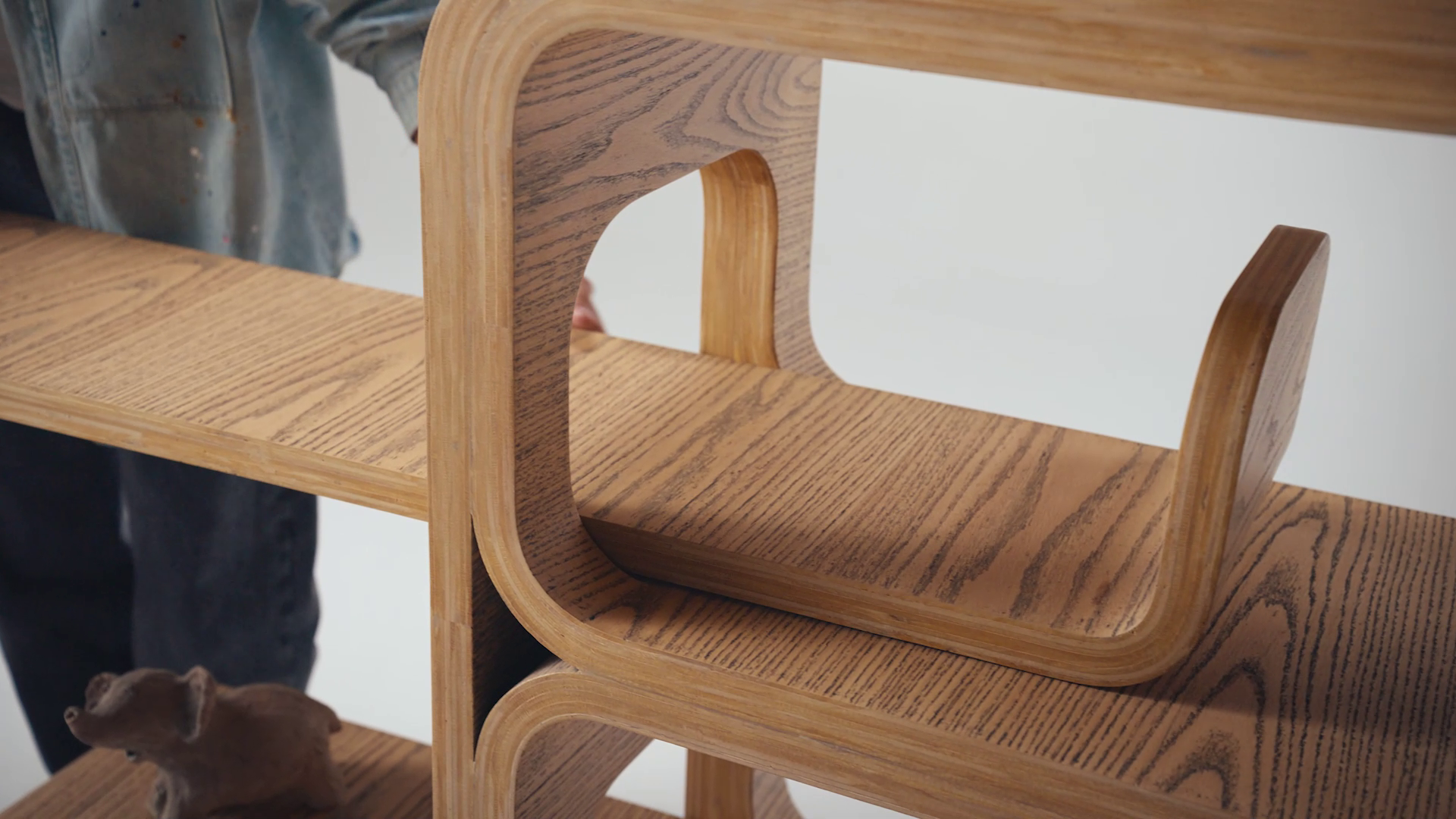 Shelly Desk